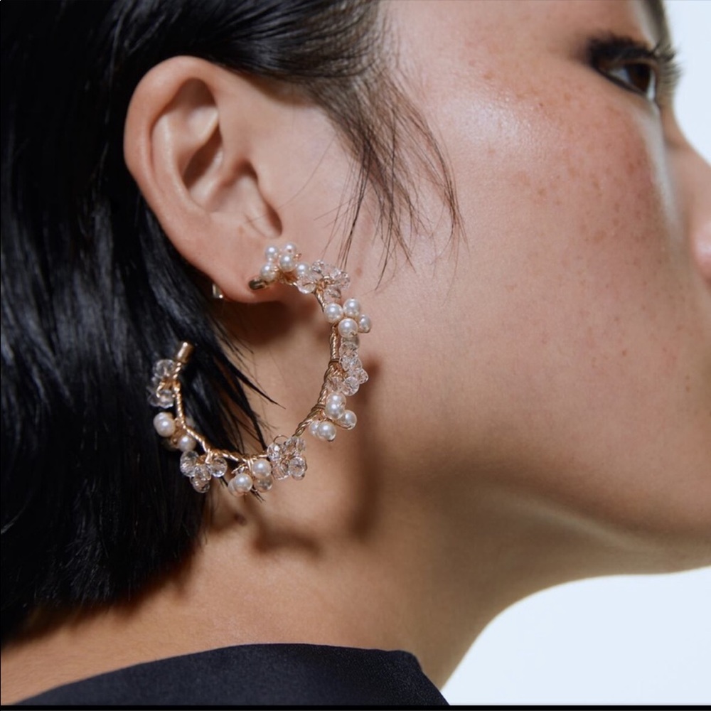 Zara Pearl Hoop Earrings